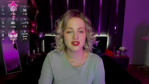 Snapshot of sarah_soul chatting on March 11, 12:54 am Sarah online show from March 11, 12:54 am