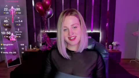 Snapshot of sarah_soul chatting on March 12, 7:13 am Sarah online show from March 12, 7:13 am