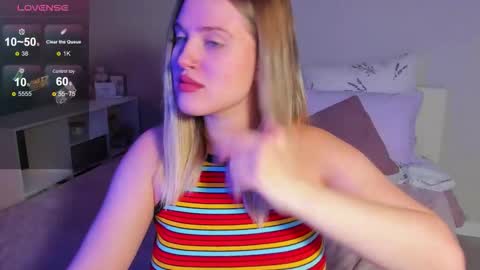 Snapshot of sarah_soul chatting on October 21, 12:33 am Sarah online show from October 21, 12:33 am