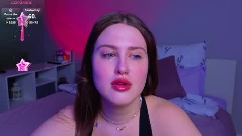 Snapshot of sarah_soul chatting on May 3, 11:00 pm Sarah online show from May 3, 11:00 pm