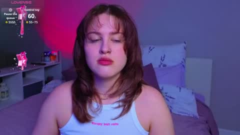Snapshot of sarah_soul chatting on May 4, 11:23 pm Sarah online show from May 4, 11:23 pm