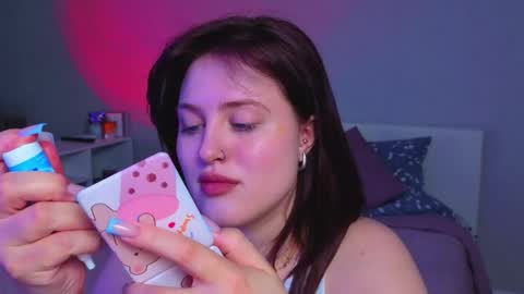 Snapshot of sarah_soul chatting on June 8, 1:28 am Sarah online show from June 8, 1:28 am