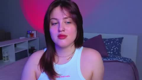 Snapshot of sarah_soul chatting on June 13, 11:24 pm Sarah online show from June 13, 11:24 pm
