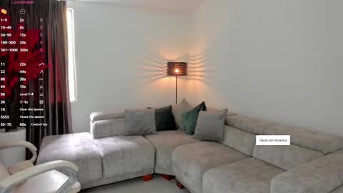 Sarah online show from February 17, 8:15 pm