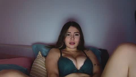 sarah_tailorr online show from June 30, 4:52 pm