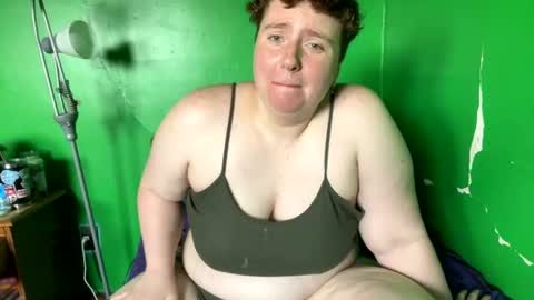 Snapshot of sarah_the_muse chatting on July 14, 2:23 pm Sarah online show from July 14, 2:23 pm