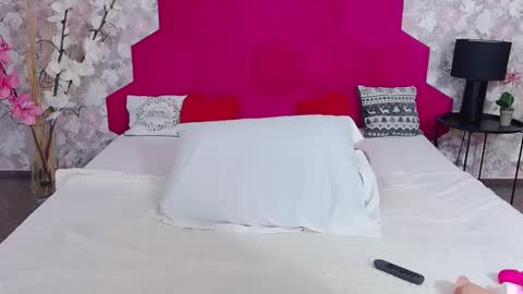 SarahEshley online show from December 23, 6:48 pm