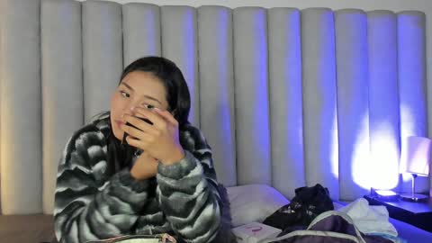 Snapshot of sarahevans__ chatting on January 4, 11:22 am Sarah Evans online show from January 4, 11:22 am