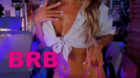 Divine Sarah NONUDE model online show from January 2, 10:48 am