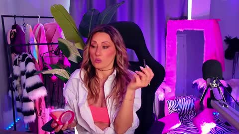 Divine Sarah NONUDE model online show from April 9, 12:54 pm