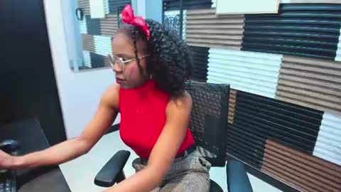 Snapshot of sarahi_pusey chatting on July 25, 12:25 pm Sarahi pusey online show from July 25, 12:25 pm