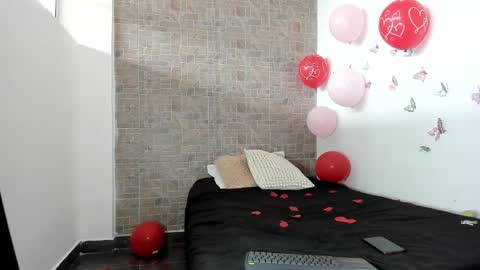 Sarah Jenkin online show from February 16, 1:40 pm