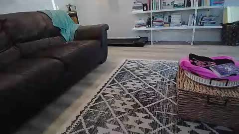 sarahlampo online show from July 5, 1:07 pm