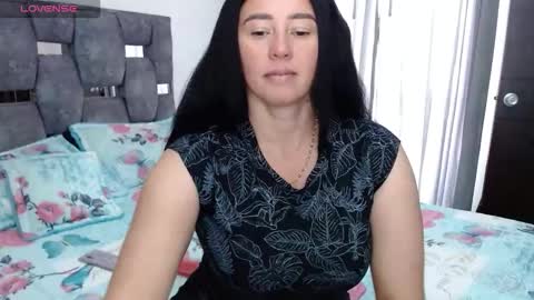 Snapshot of sarahott_1 chatting on October 15, 4:18 pm Lia online show from October 15, 4:18 pm