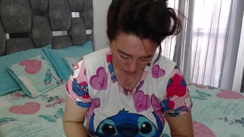 Lia online show from March 29, 1:00 pm