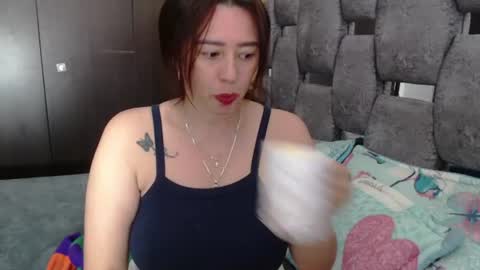 Snapshot of sarahott_1 chatting on July 21, 3:47 pm Lia online show from July 21, 3:47 pm