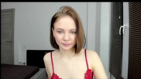 sarahphyllis online show from December 27, 9:00 pm