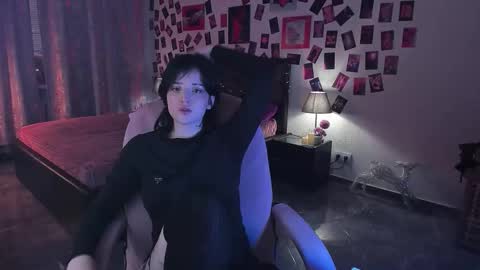 Sarah online show from February 27, 10:37 am