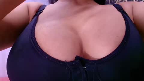 Snapshot of sarak_ chatting on March 1, 12:01 pm Sara online show from March 1, 12:01 pm