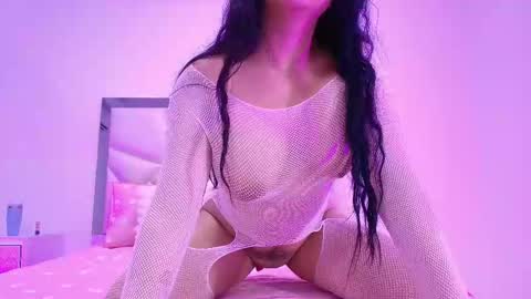 Snapshot of sarak_ chatting on October 27, 12:20 pm Sara online show from October 27, 12:20 pm