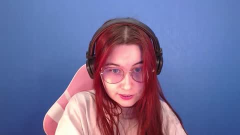 Snapshot of sarakinski chatting on February 27, 1:44 pm Sara online show from February 27, 1:44 pm