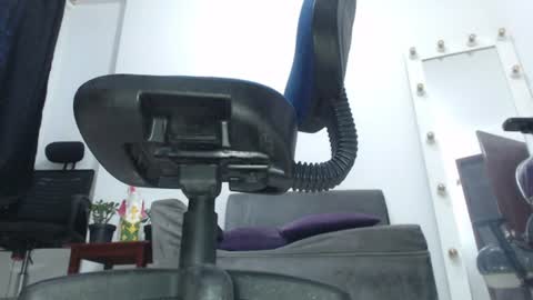 Snapshot of saralovens chatting on July 4, 10:54 am Saraloves online show from July 4, 10:54 am