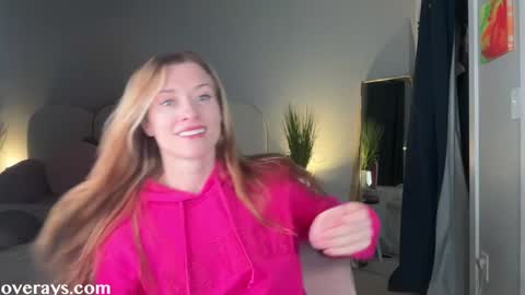 Back from Vacay  Follow for more here  online show from March 6, 5:04 am