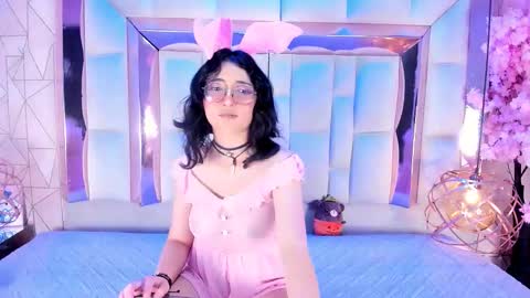 Snapshot of saramartini2 chatting on November 4, 5:50 am sara online show from November 4, 5:50 am