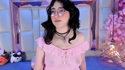 Snapshot of saramartini2 chatting on December 2, 5:57 am sara online show from December 2, 5:57 am