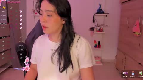 Snapshot of saraowens1 chatting on July 7, 11:58 am saraowens online show from July 7, 11:58 am