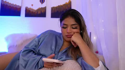 Sara online show from December 13, 1:48 am