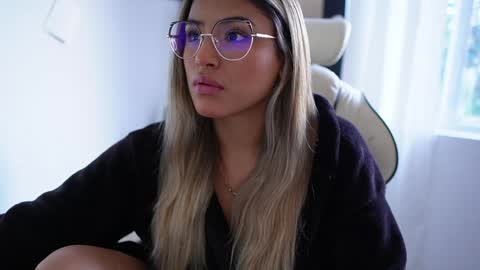 Sara online show from January 23, 10:01 pm