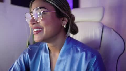 Sara online show from February 3, 1:19 am