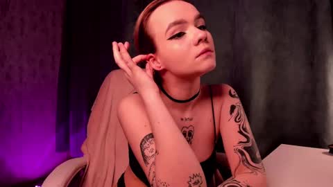 Sara online show from February 9, 5:01 pm