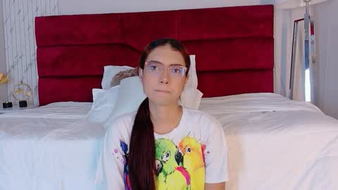 Sara online show from December 2, 7:20 pm