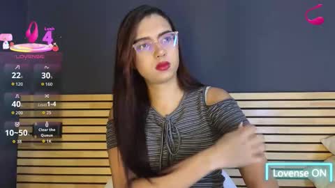 Sara online show from December 19, 7:10 pm