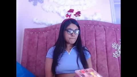 sarastonesx online show from December 31, 7:20 am