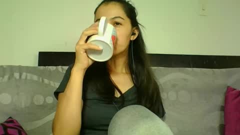 Sara   online show from November 13, 7:13 pm