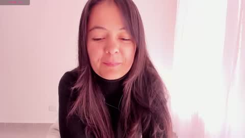 Sara   online show from June 17, 2:18 pm
