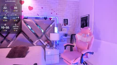 Sara  online show from March 21, 4:43 pm