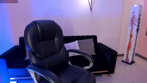 Sara Winstone online show from December 15, 11:12 am