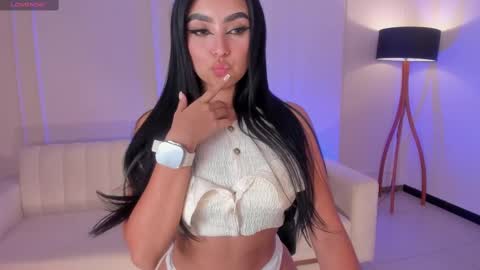 Sara Winstone online show from March 5, 8:32 pm