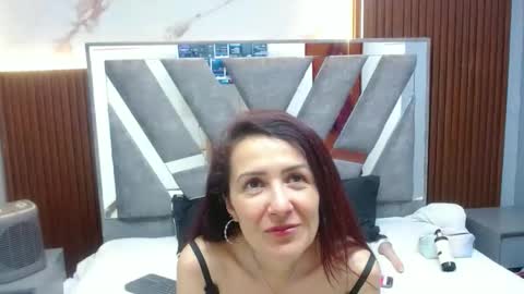 Snapshot of saray_hot202cl chatting on October 27, 3:54 am saray_hot202cl online show from October 27, 3:54 am