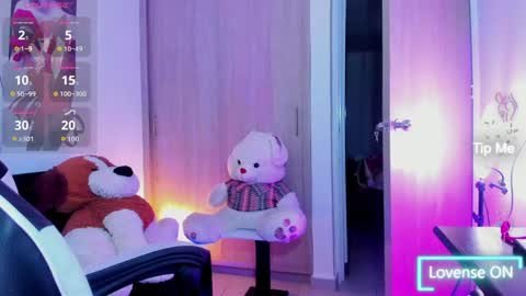 Snapshot of saray_mendoza chatting on May 7, 10:37 pm Saray Mendoza online show from May 7, 10:37 pm