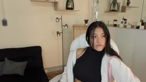  Saray  Say hi in the chat online show from December 15, 12:09 pm