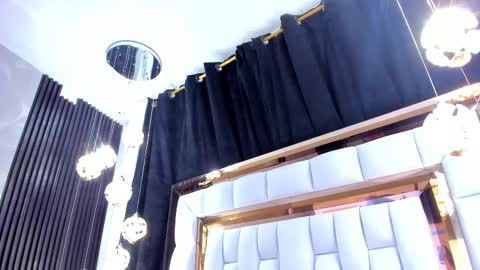 Snapshot of sarayroyse chatting on September 27, 7:30 pm Saray online show from September 27, 7:30 pm