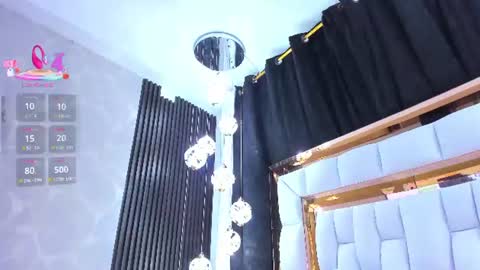 Snapshot of sarayroyse chatting on June 20, 7:49 pm Saray online show from June 20, 7:49 pm