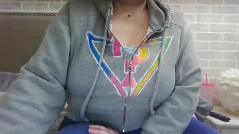 Sara online show from February 17, 5:43 pm