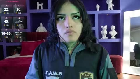 Sari  online show from October 26, 9:21 pm