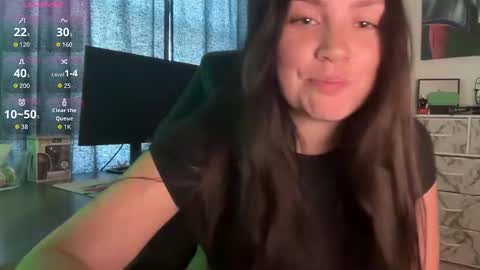 sariaaahh online show from November 21, 6:06 pm